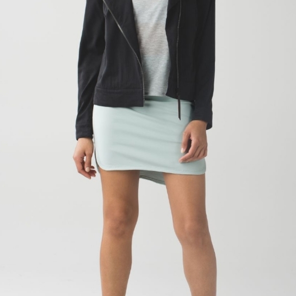 NWOT Lululemon City Skirt in Minty Grey Size 6 - Picture 3 of 10